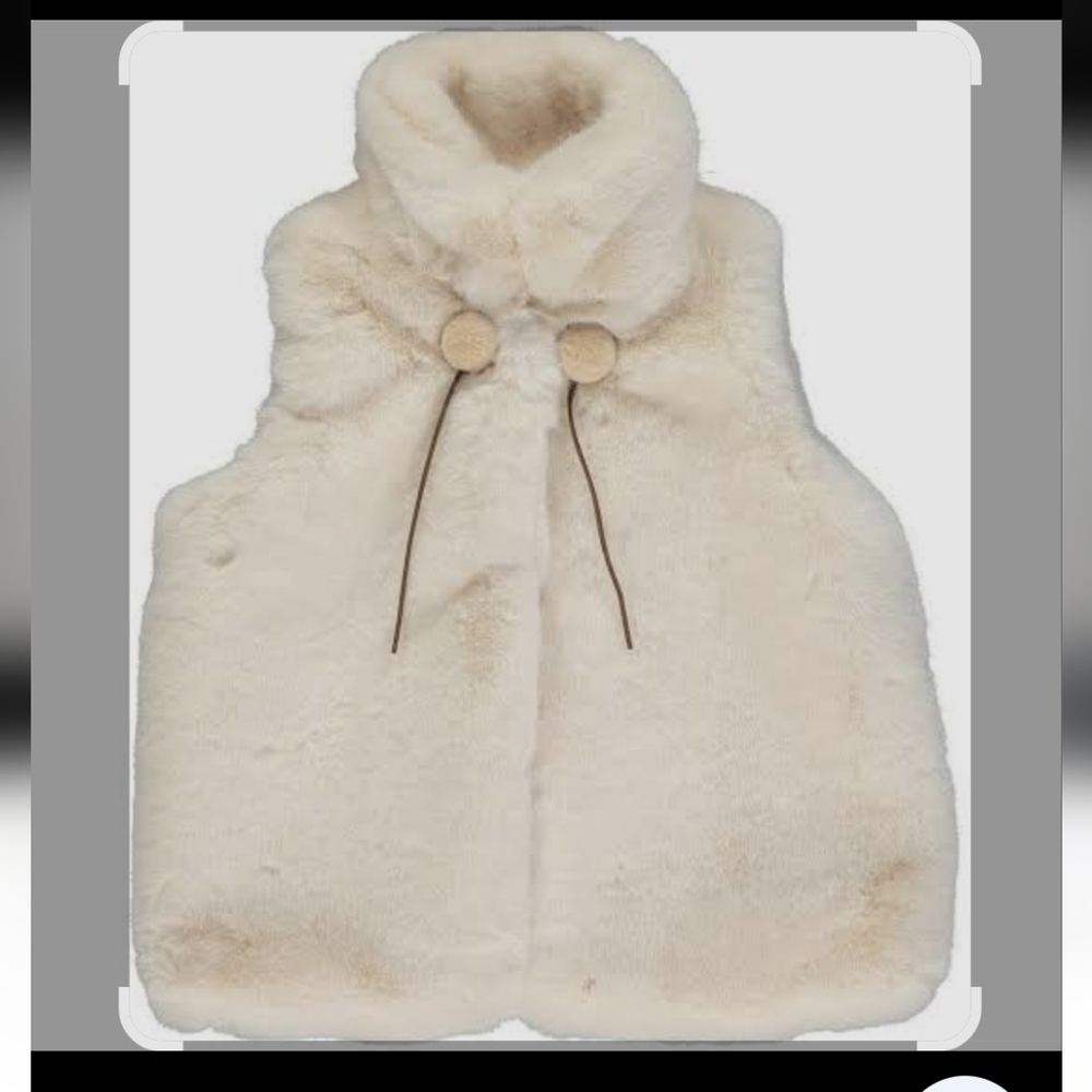 Vignette Cream Faux Fur Vest